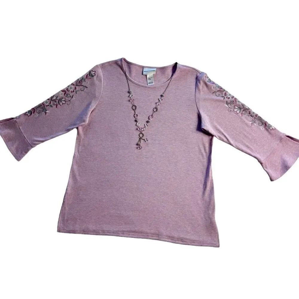Alfred Dunner Women’s Petite Large Swiss Chalet Embroidered Flutter Sleeve Top i